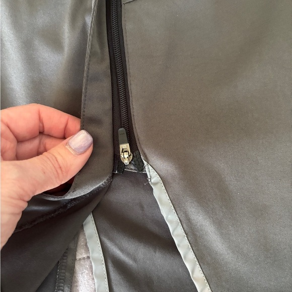 Terry Metro front zip bike Skirt with Front Slit pockets and great detail - Picture 2 of 7